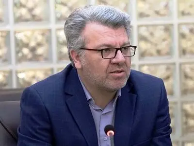 هدایت بساط‌گستران مترو از روی سکو به سمت لابی ایستگاه‌ها/ اولین واگن‌های قرارداد با چین، حداقل ۱۵ ماه بعد از ارائه پیش‌پرداخت وارد کشور می‌شود
