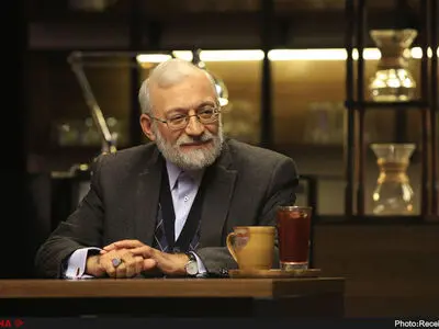 گاهی در مساجد علیه حکومت خیلی حرف‌ها می‌زنند از رهبری گرفته تا بقیه و کسی هم جلوی آنها نمی‌گیرد