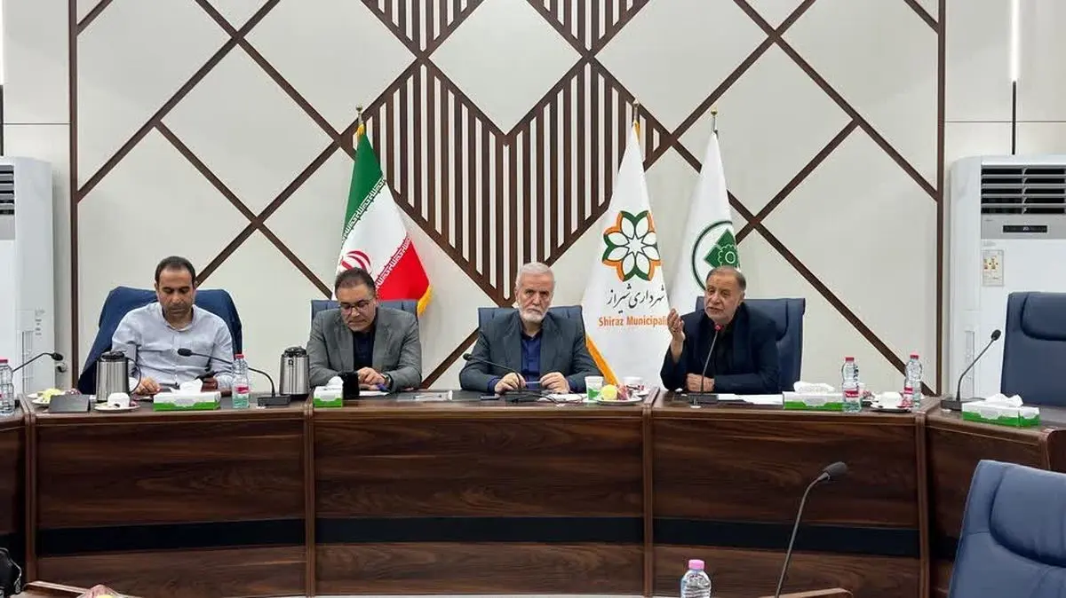 شناسایی ۹ هزار نقطه نیازمند مناسب‌سازی در شیراز/ عدالت در دسترسی، اولویت مدیریت شهری است