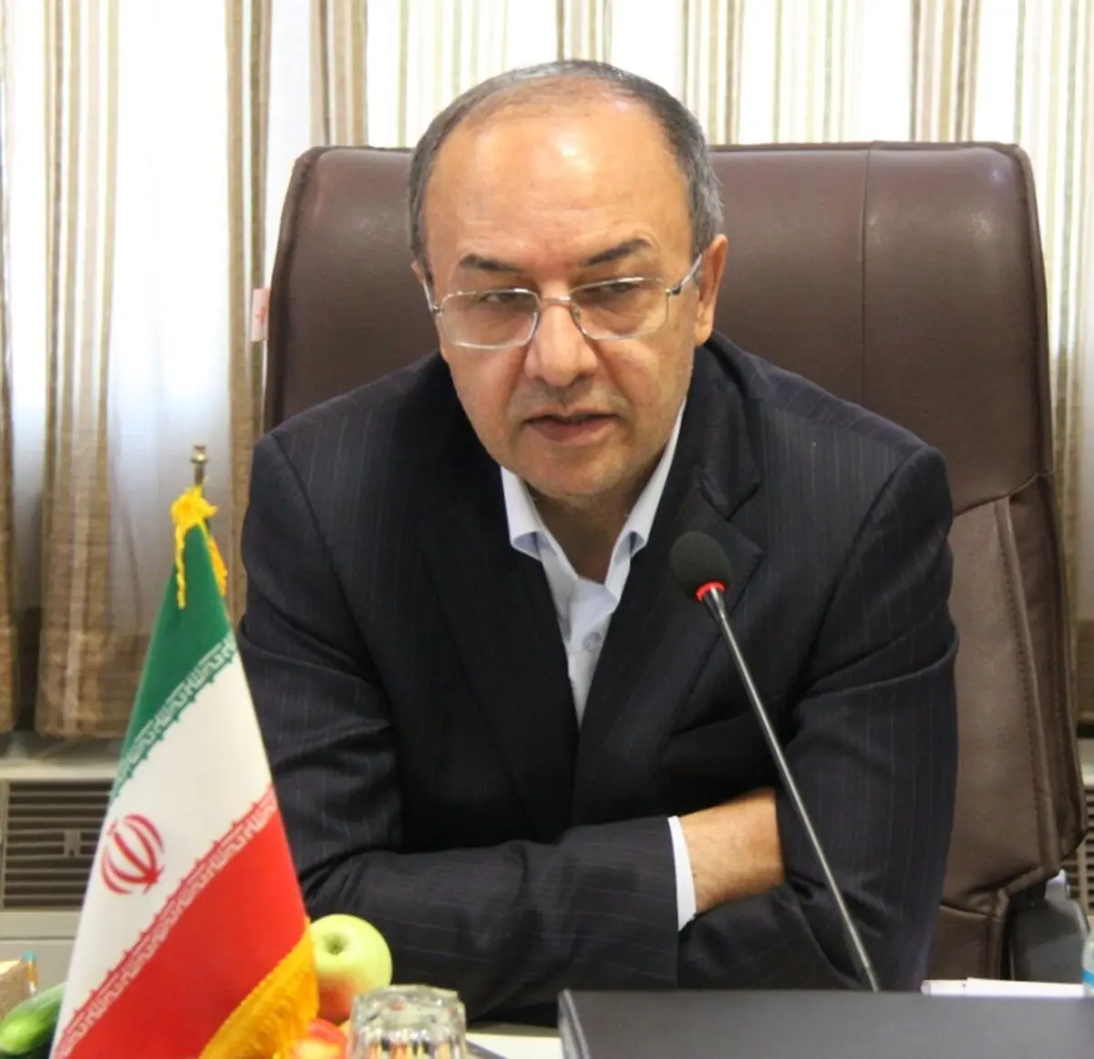 شریعتمداری و کرباسیان به مسائل بازرگانی و اقتصادی مسلط هستند
