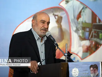 سیستم اداریِ کشور ابزار کار سرمایه‌دارها شده است/ دولت از پذیرش مسئولیت خود طفره می‌رود