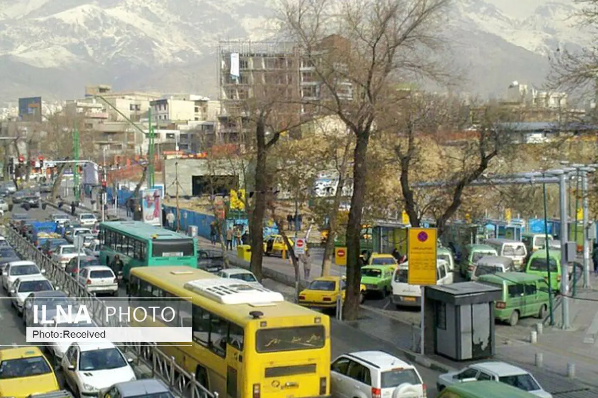 گلایه شهروندان یزدی از ترافیک در بلوار دانشجو/ مسئولان: انسداد تقاطع بر اساس نظر کارشناسی انجام شده است