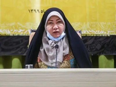 دختران نوجوان در پوشش با کمبود مواجهند/ سه حلقه دانشگاهی، طراحان و تولیدکنندگان را در کنار هم قرار داده‌ایم/ پیش‌خرید سیصد طرح لباس کودک ازسوی تولیدکنندگان 