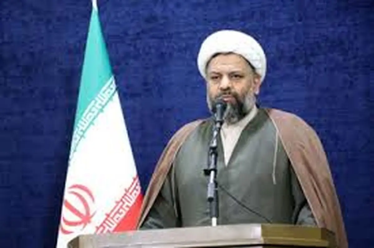 ماه رمضان فرصت تزکیه نفس و توجه به قرآن است‌/ حفظ وحدت و اقتصاد مقاومتی ضروری است