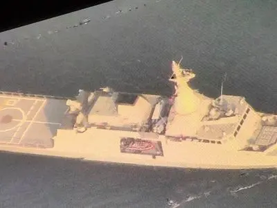 ناوشکن جاسوسی انگلیسی در دریای عمان متوقف شد