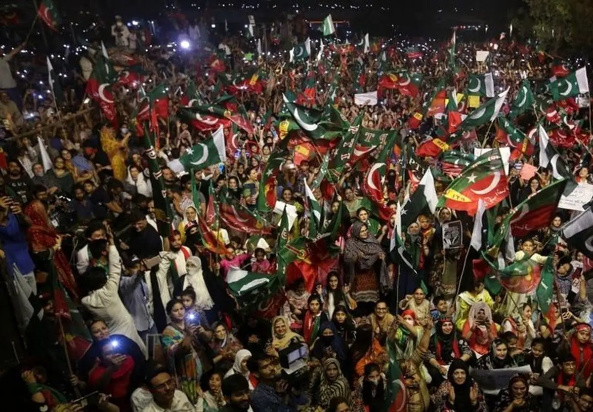  Protests in Pakistan over Khan’s Removal, Sharif Set to Be New PM