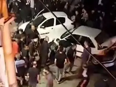 ۱۸ نفر در حادثه برخورد کامیون با مراسم دسته روی نکا مصدوم شدند