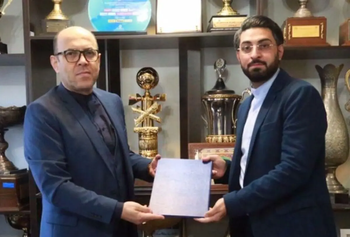 تصمیم جنجالی در ساختمان آبی؛ بازگشت بازیکن سفارشی استقلال با حکم مشاور فرهنگی!