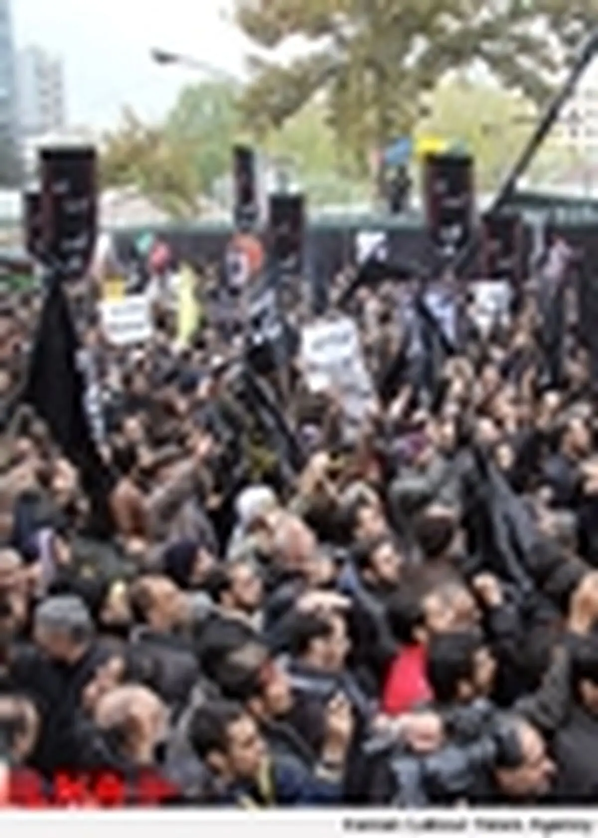 شرکت کنندگان راهپیمایی ۱۳ آبان از دولت و دستگاه دیپلماسی حمایت کردند