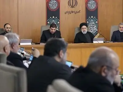 الرئیس الإیراني: منح الاذن بحرق القرآن الکریم رمز للجاهلیة الحدیثة