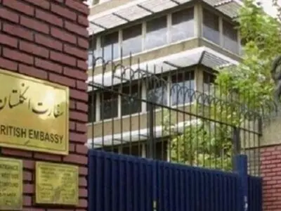 السفارة البریطانیة فی طهران تستأنف منح التاشیرات