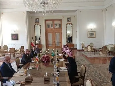 محادثات بین امیرعبداللهیان وبن فرحان في طهران