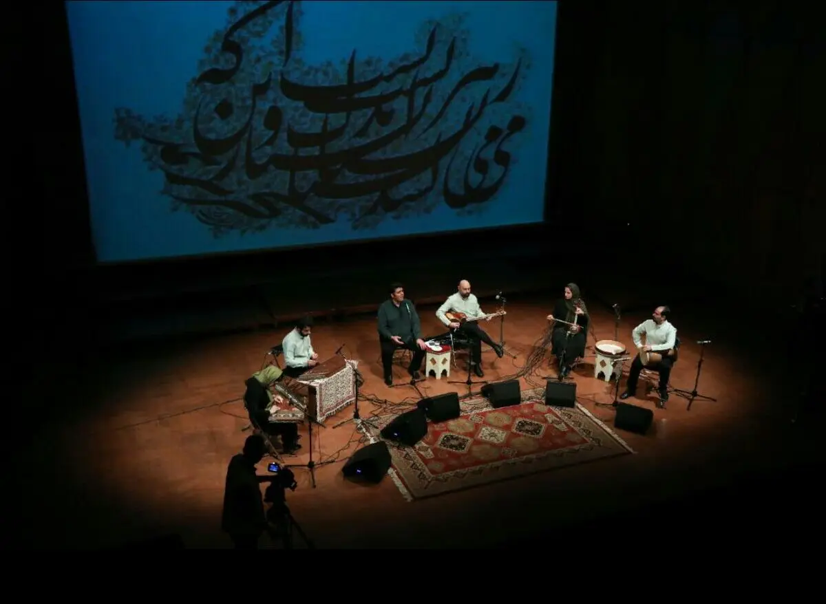 اجرای گروه «نقش» با خوانندگی مهدی امامی