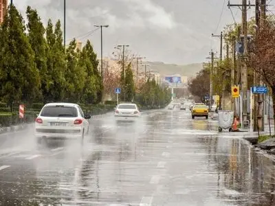 پیش‌بینی احتمال بارش رگبار باران همراه رعدوبرق و وزش باد نسبتاً شدید در مشهد