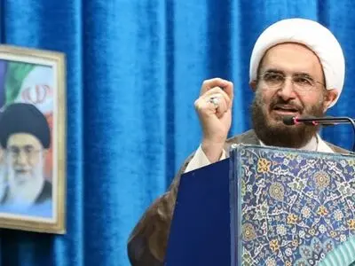 خطیب جمعة طهران: الخطوة الثالثة لخفض الالتزامات ستأتی بنتائج افضل