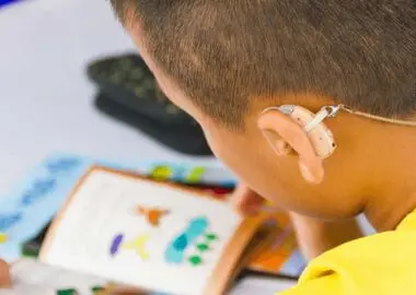 ۱۲ هزار دانش‌آموز با آسیب‌شنوایی مشغول به تحصیل هستند