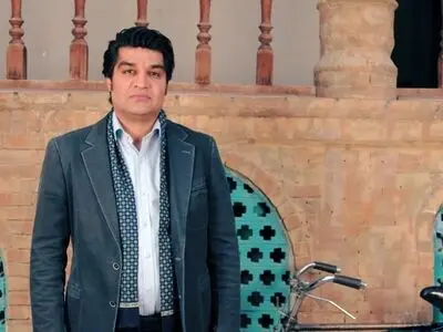 مهدی عطایی تیتراژ برنامه مثبت خانواده را خواند 