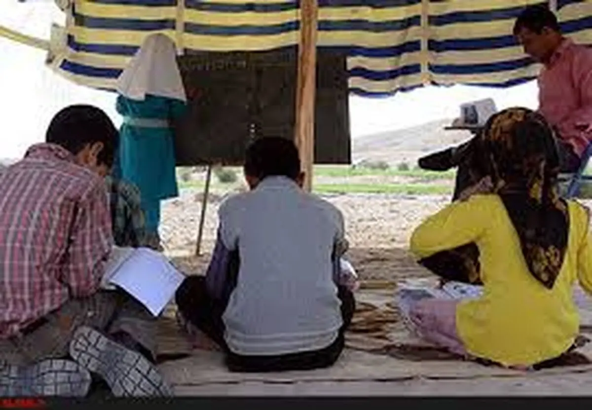 انتقاد از برگزاری کلاس‌های حضوری در مدارس/ تشکیل کلاس‌ها در چادر یا کپر در شان نظام اسلامی نیست