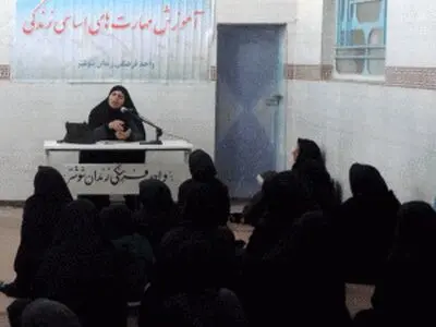 دوره آموزش اخلاق اسلامی جهت خانواده مددجویان در زندان شوشتر برگزار شد