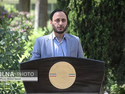 ایجاد درک متقابل بین دولت و ملت از نتایج بازگشت دولت به مردم‬⁩ است