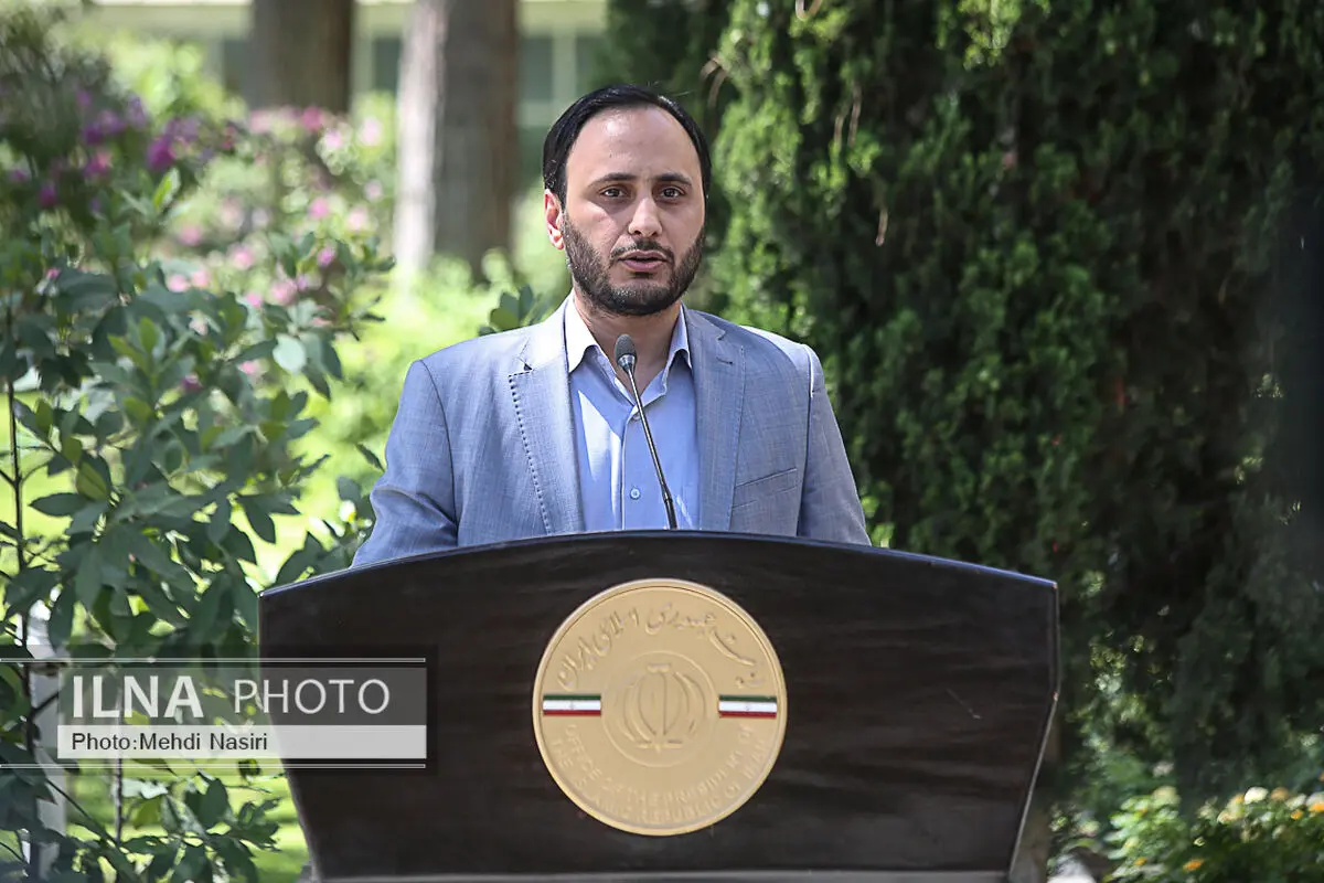 ایجاد درک متقابل بین دولت و ملت از نتایج بازگشت دولت به مردم‬⁩ است