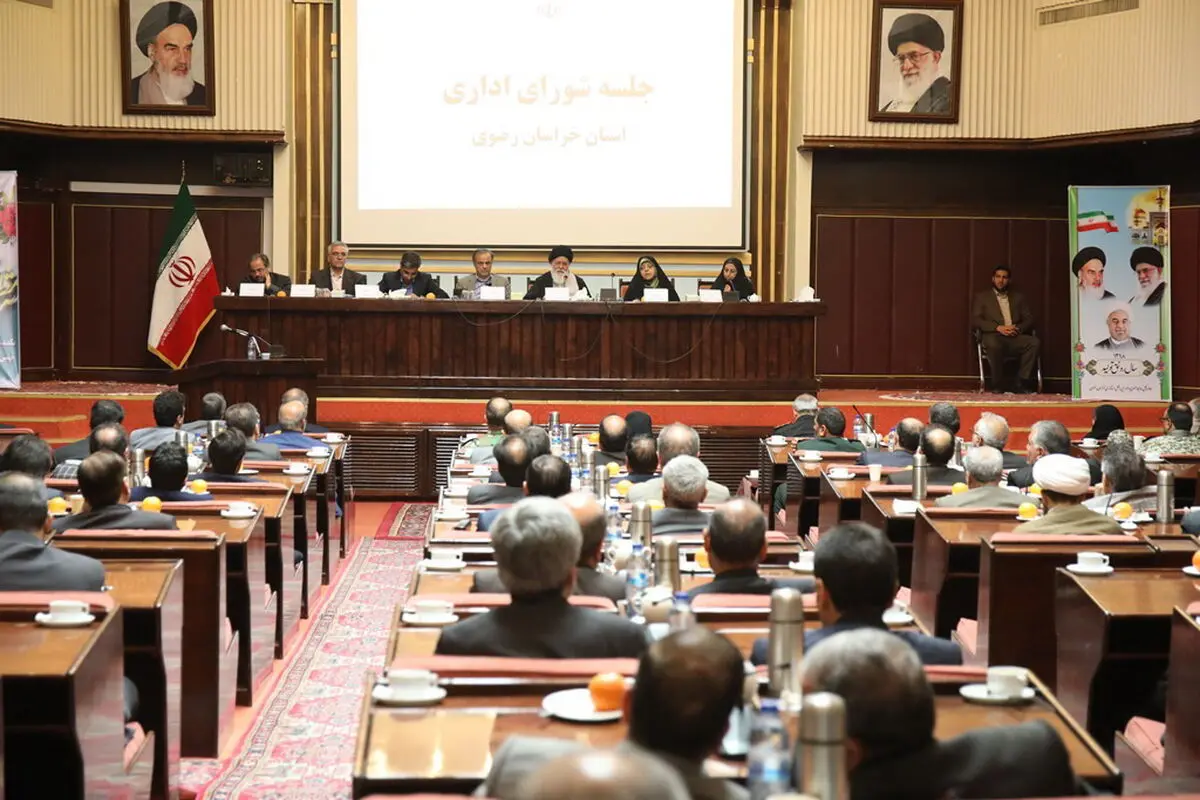 41 درصد کارمندان دولت را بانوان تشکیل می‌دهند/ مشکلات خانواده، ریشه در مشکلات اقتصاد دارد
