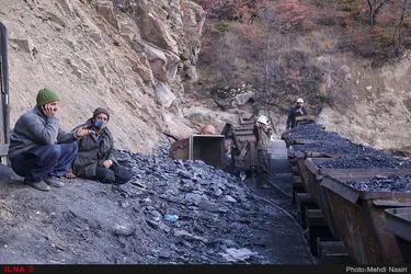 کارگران معادن زغال‌سنگ البرز شرقی: دو  ماه معوقات و سنوات پرداخت شود