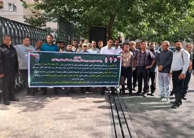 تجمع رانندگان استیجاری ایثارگر در تهران/ رئیس جمهور قول تبدیل وضعیت داد اما...