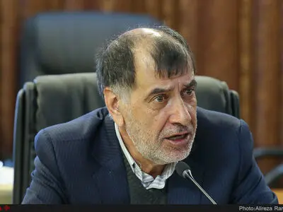 اقتصاد خصولتی مانند شتر مرغ ، معلوم نیست مرغ است یا شتر