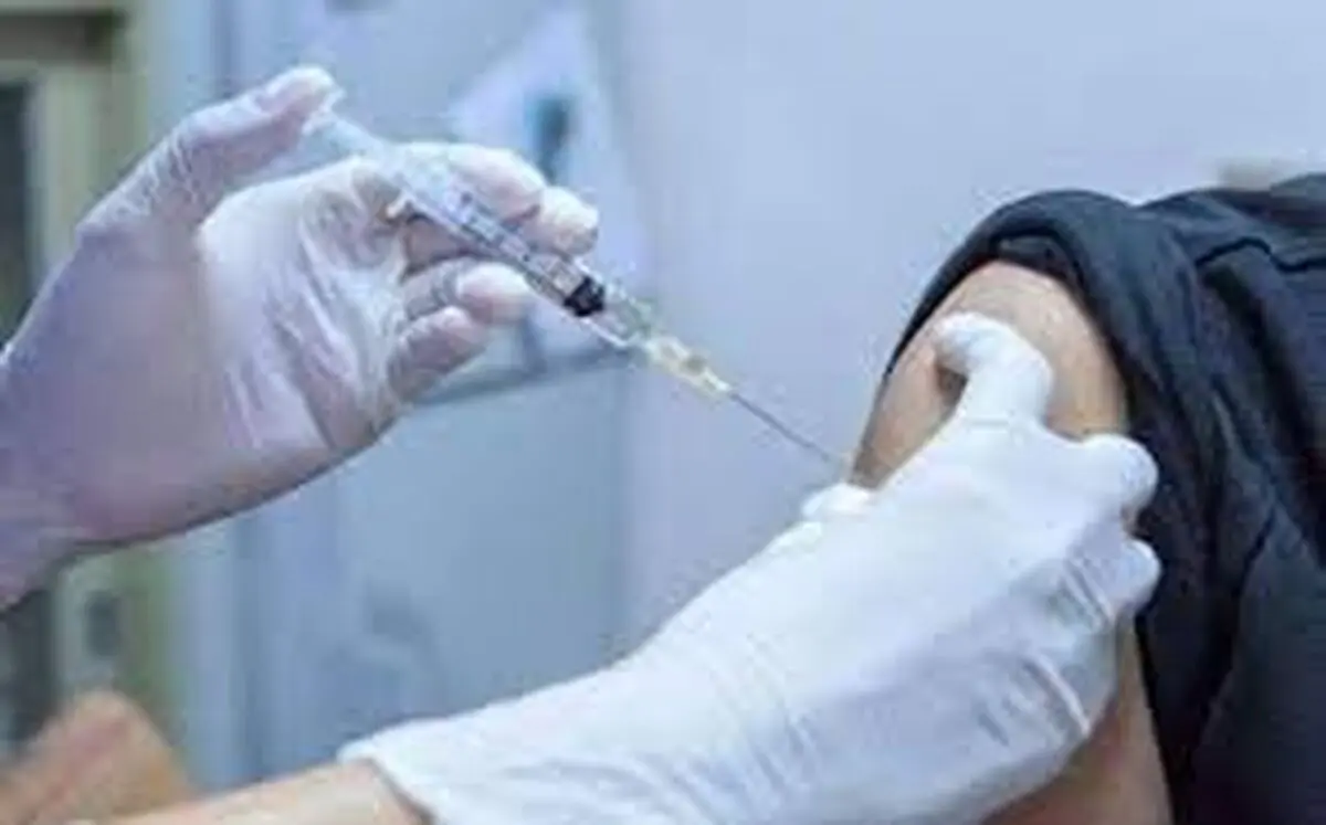 تشریح دلایل کُندی روند تزریق واکسن کرونا در استان گیلان/ روزهای آینده واکسن شهروندان را تأمین می‌کنیم