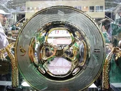 استقلال به ایران جوان بوشهر خورد/ صنعت نفت در انتظار پرسپولیس - بادران
