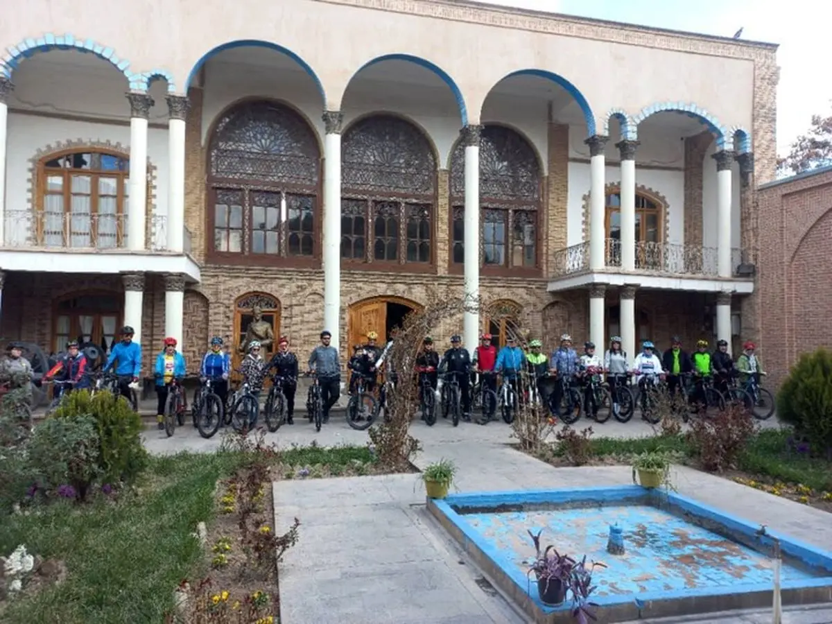 ورود یک میلیون و ۹۰۰ هزار گردشگر به آذربایجان‌شرقی در پایان سومین روز نوروز/ رشد ۵۷ درصدی بازدید از موزه‌ها