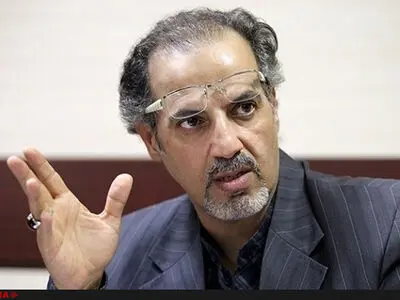 کلینتون در ادامه راه اوباما/ بی وزنی جمهوری‌خواهان به کمک لیبرالها می‌آید 