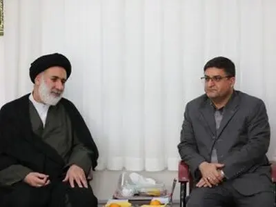 استاندار نسبت به مسائل دینی و فرهنگی توجه بیشتری داشته باشد