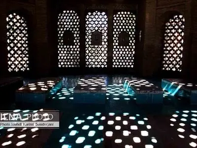 تخت فولاد اصفهان آرامگاه بزرگان جهان تشیع