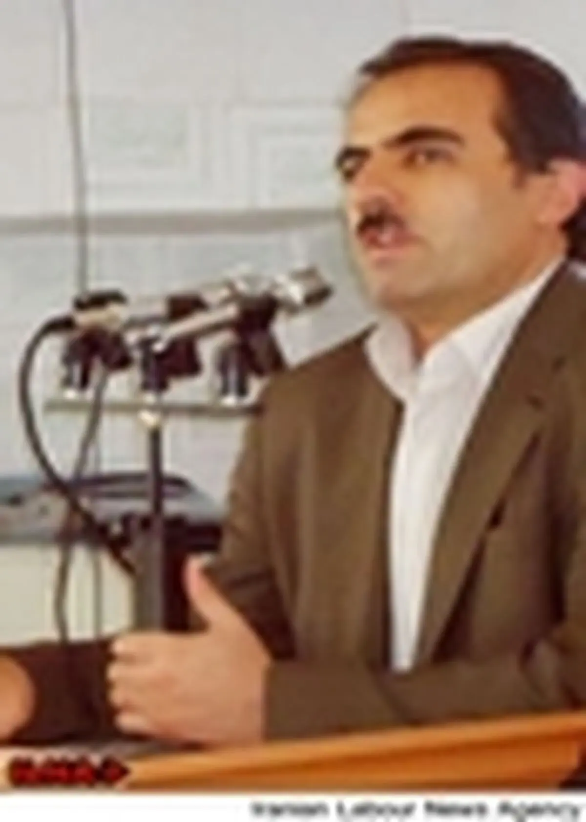 دولت دهم برای مستمری دانش‌آموزان شین‌آبادی اقدامی نکرد
