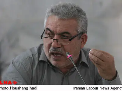 حقوق کارگران و بازنشستگان، فقط برای ده روز کافی‌ست/ پزشکان هنوز زیرمیزی می‌گیرند