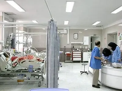 برخی تجهیزات پزشکی اصلا در بیمارستان‌‌ها موجود نیست/ حتی در تامین آنتی‌بیوتیک مشکل داریم/با ادامه وضعیت فعلی تعدادی بیمارستان‌ تعطیل می‌شود