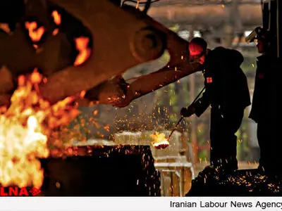 کارخانه فولاد خرم آباد با 30 کارگر فعالیت خودرا از سر گرفت 