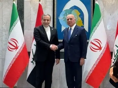 استقبال فؤاد حسین از عراقچی