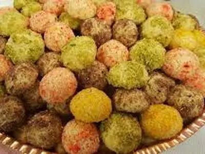 طرز تهیه شیرینی بدون شکر با زرد آلو و گردو