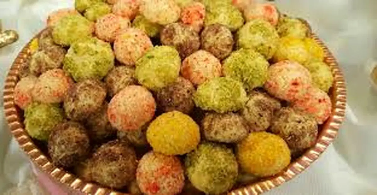 طرز تهیه شیرینی بدون شکر با زرد آلو و گردو