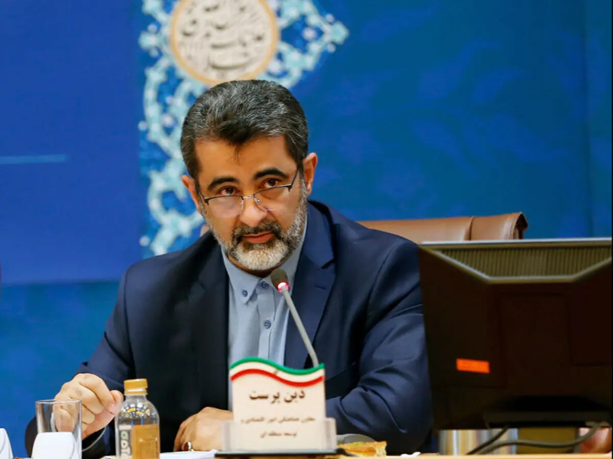 پیگیری مصوبات ستاد ملی کرونا برای برگزاری مراسم مذهبی و بازگشایی مدارس