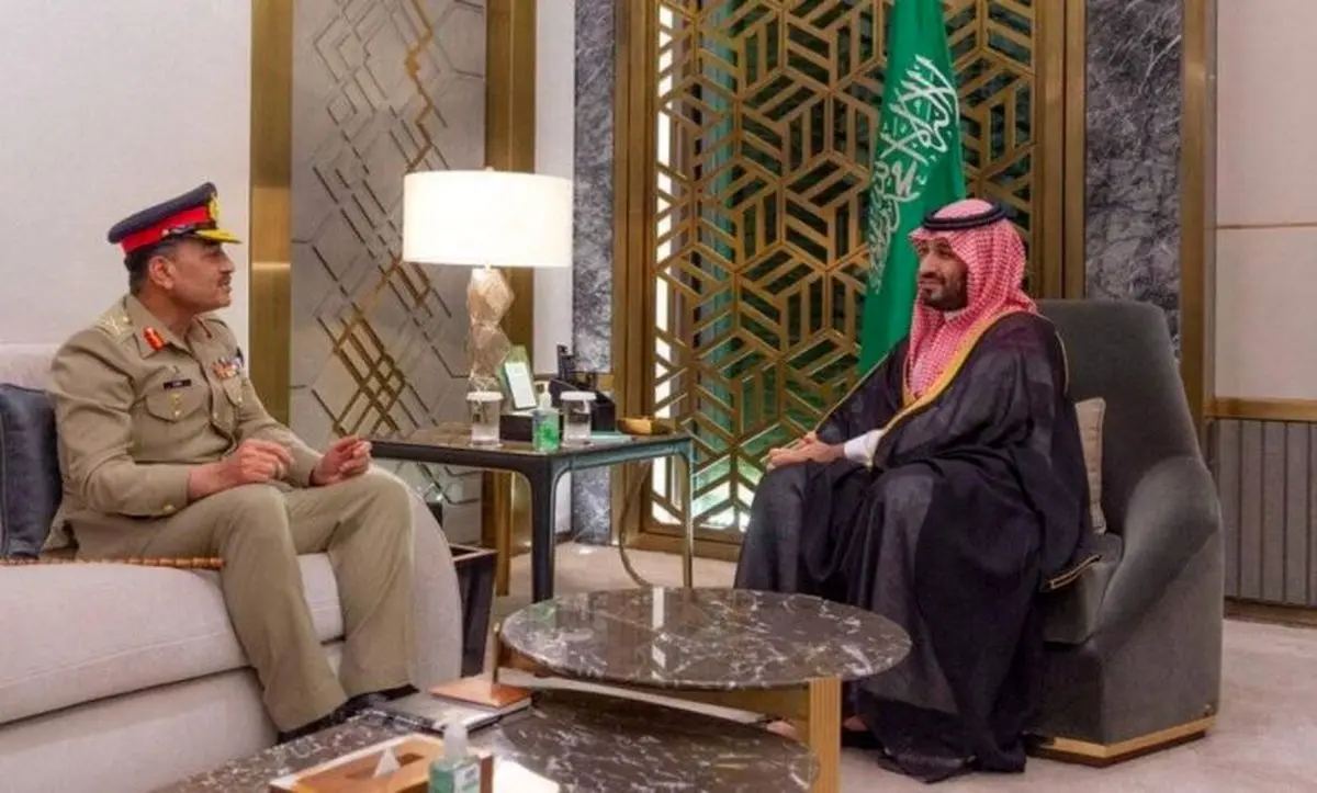 دیدار ولیعهد عربستان با فرمانده ارتش پاکستان