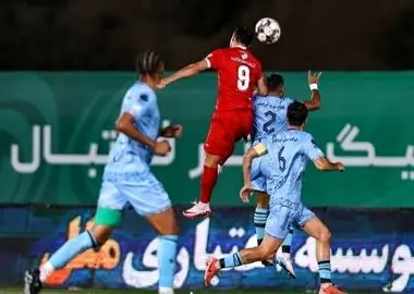 تساوی یک نیمه ای پرسپولیس مقابل چادرملو