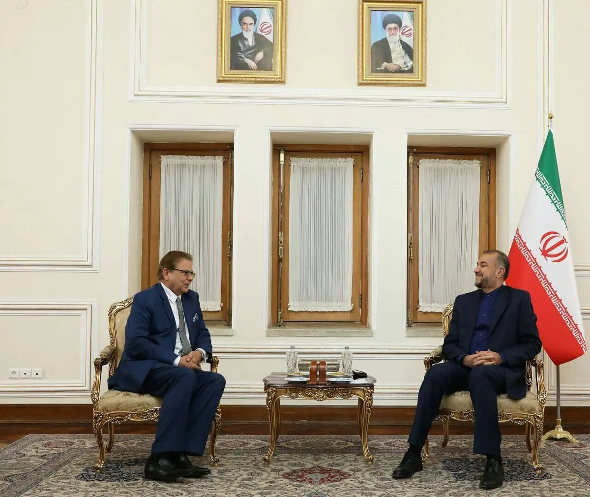 مباحثات ایرانیة باکستانیة حول الاوضاع في افغانستان