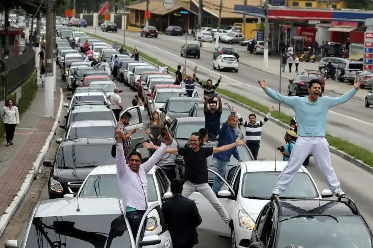 یک پیروزی قاطع برای کارگران اقتصاد پلتفرمی/ «رانندگان اوبر» به حقوق قانونی خود رسیدند