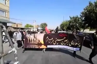 پیاده‌روی دلدادگان حسینی در شهرکرد + فیلم