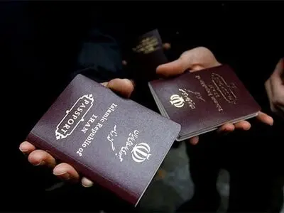 در میدان آزادی گذرنامه اربعین بگیرید