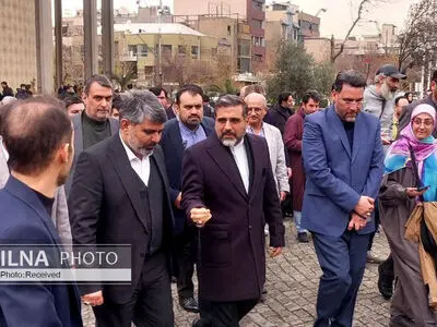 وزیر ارشاد کلنگ تفکیک مجموعه تئاترشهر را به زمین زد/ «تئاترشهر» قلب تپنده هنر ایران و تهران باقی می‌ماند/ وعده ساخت مجموعه‌ای بسیار بزرگ در تهران 